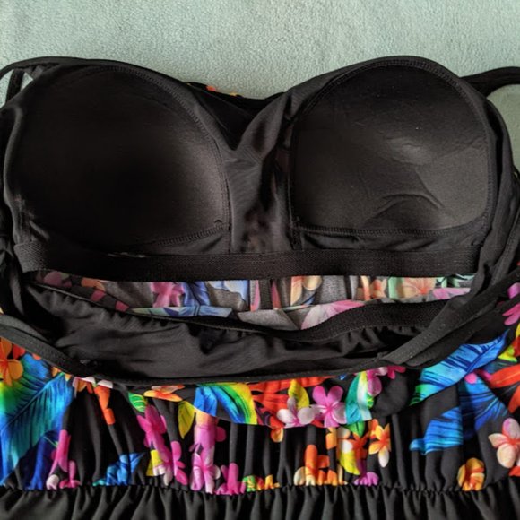 Ladies swim suit - Picture 5 of 7